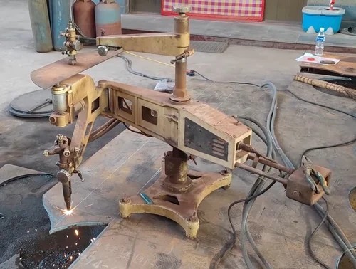 Profile Cutting Machine